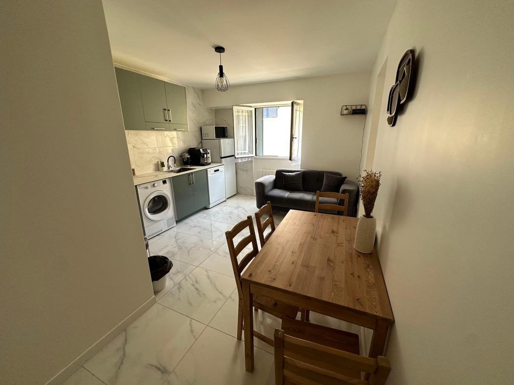Appartement Calme Moderne Proche De Disneyland Wifi & Cafe Gratuit & Arrivee Autonome Bussy-Saint-Georges Extérieur photo
