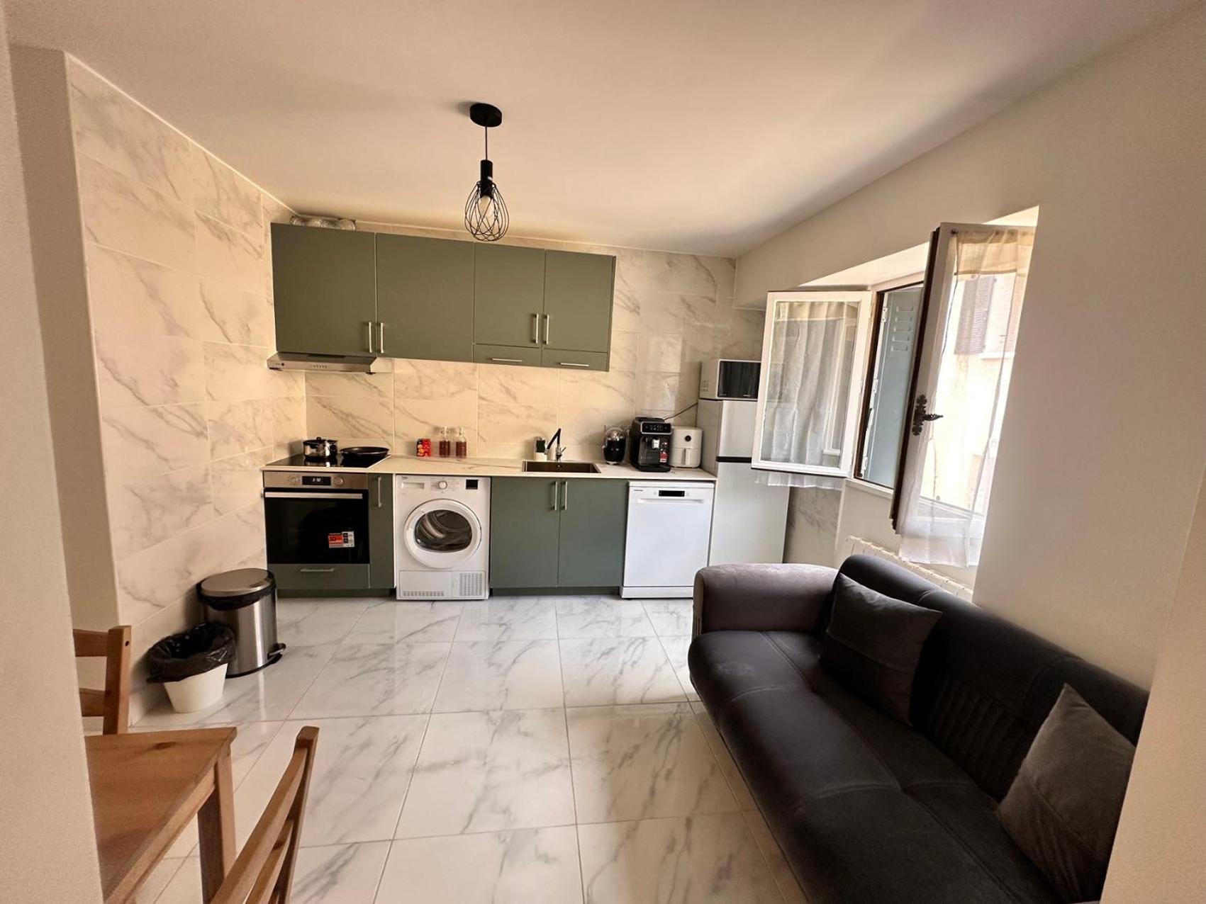Appartement Calme Moderne Proche De Disneyland Wifi & Cafe Gratuit & Arrivee Autonome Bussy-Saint-Georges Extérieur photo