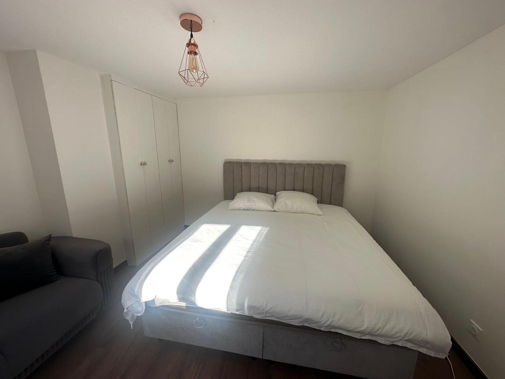 Appartement Calme Moderne Proche De Disneyland Wifi & Cafe Gratuit & Arrivee Autonome Bussy-Saint-Georges Extérieur photo