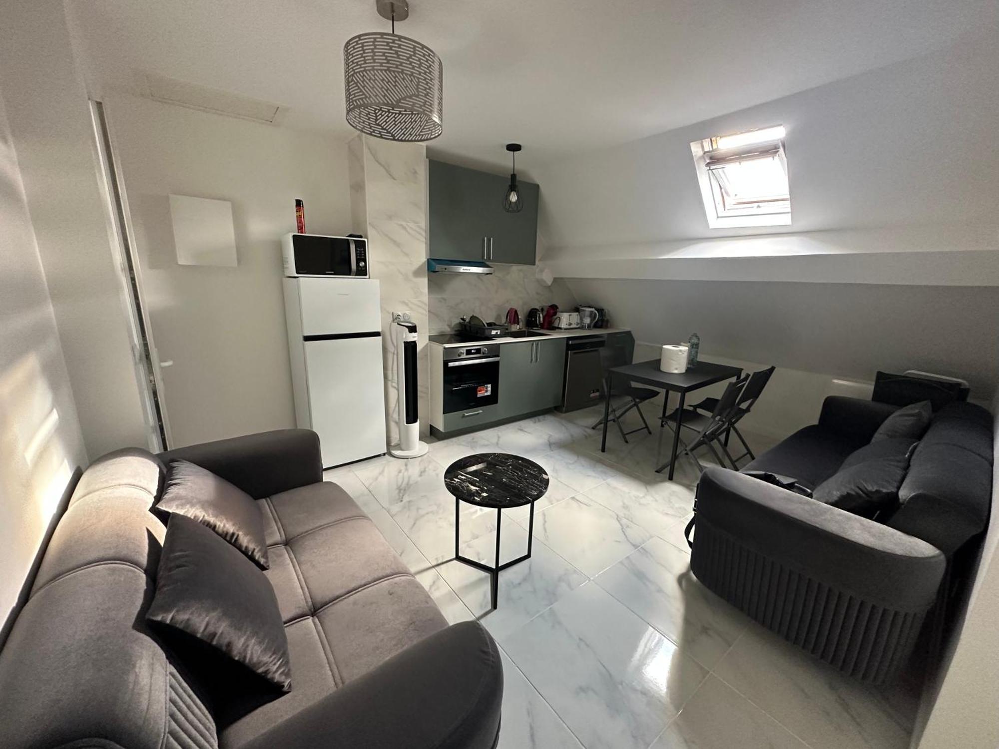 Appartement Calme Moderne Proche De Disneyland Wifi & Cafe Gratuit & Arrivee Autonome Bussy-Saint-Georges Extérieur photo
